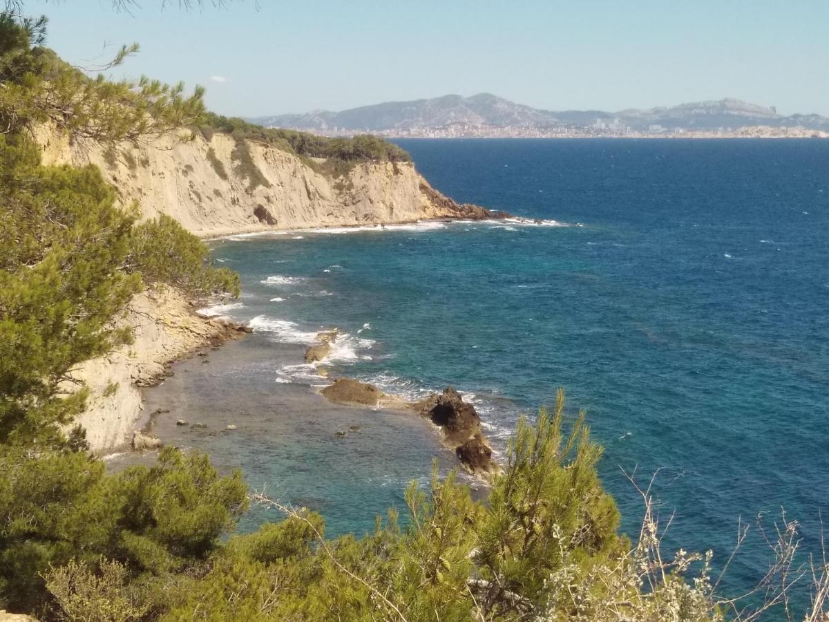 Les Mondes - Appartement Bas De Maison Ensues-la-Redonne Esterno foto