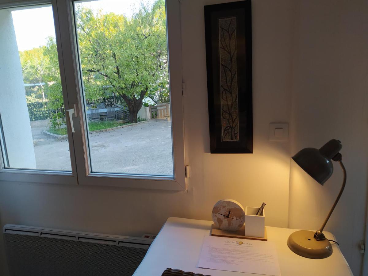 Les Mondes - Appartement Bas De Maison Ensues-la-Redonne Esterno foto