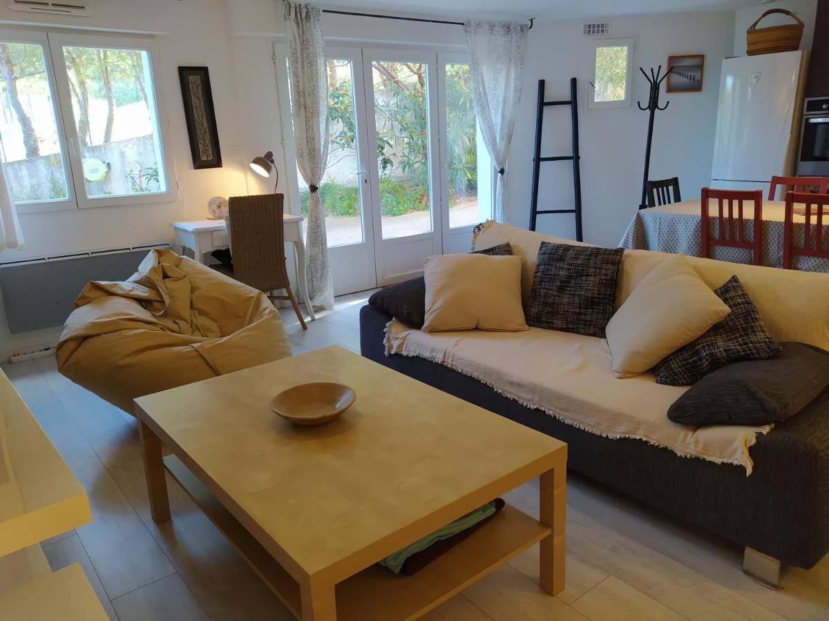 Les Mondes - Appartement Bas De Maison Ensues-la-Redonne Esterno foto