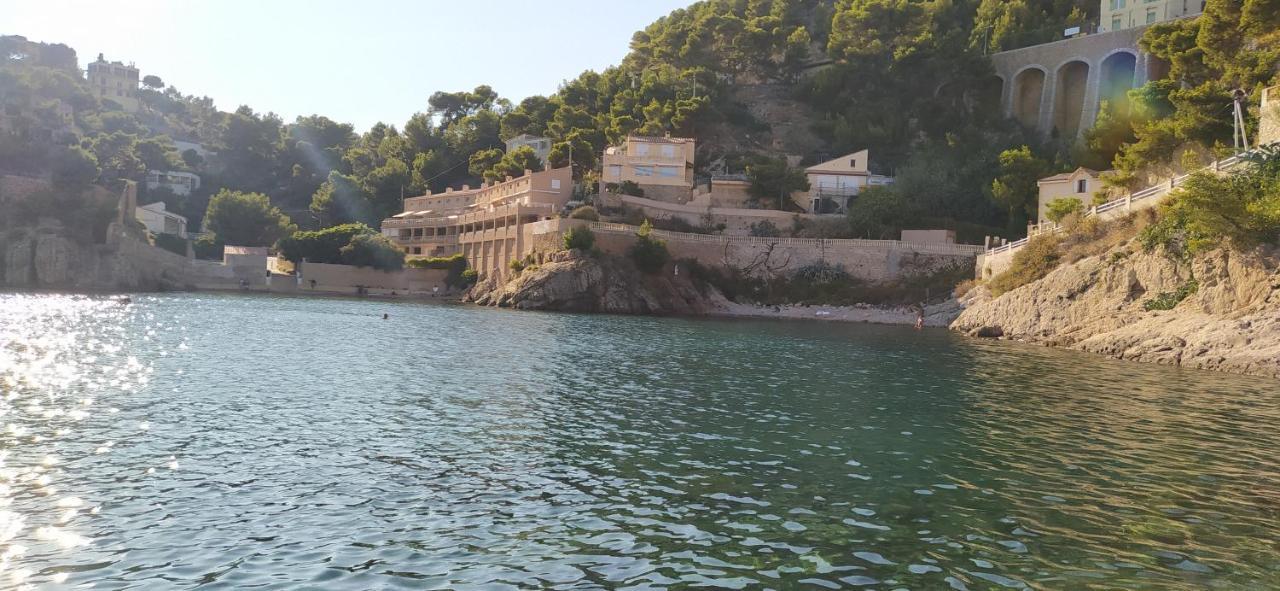 Les Mondes - Appartement Bas De Maison Ensues-la-Redonne Esterno foto