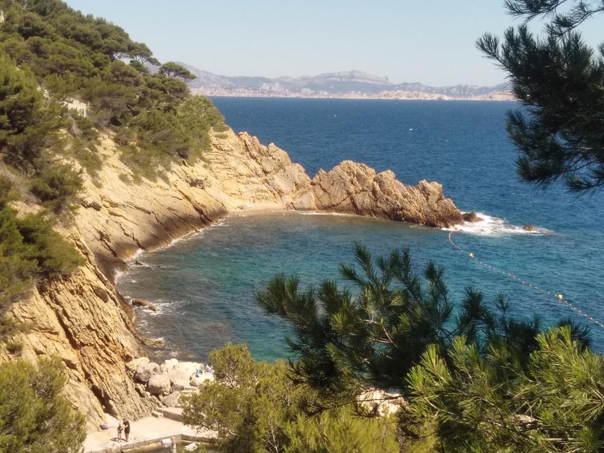 Les Mondes - Appartement Bas De Maison Ensues-la-Redonne Esterno foto