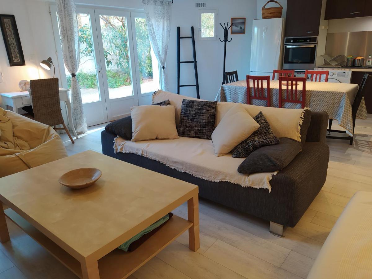 Les Mondes - Appartement Bas De Maison Ensues-la-Redonne Esterno foto
