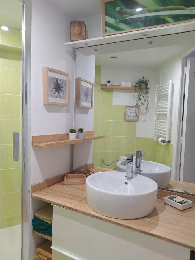 Les Mondes - Appartement Bas De Maison Ensues-la-Redonne Esterno foto
